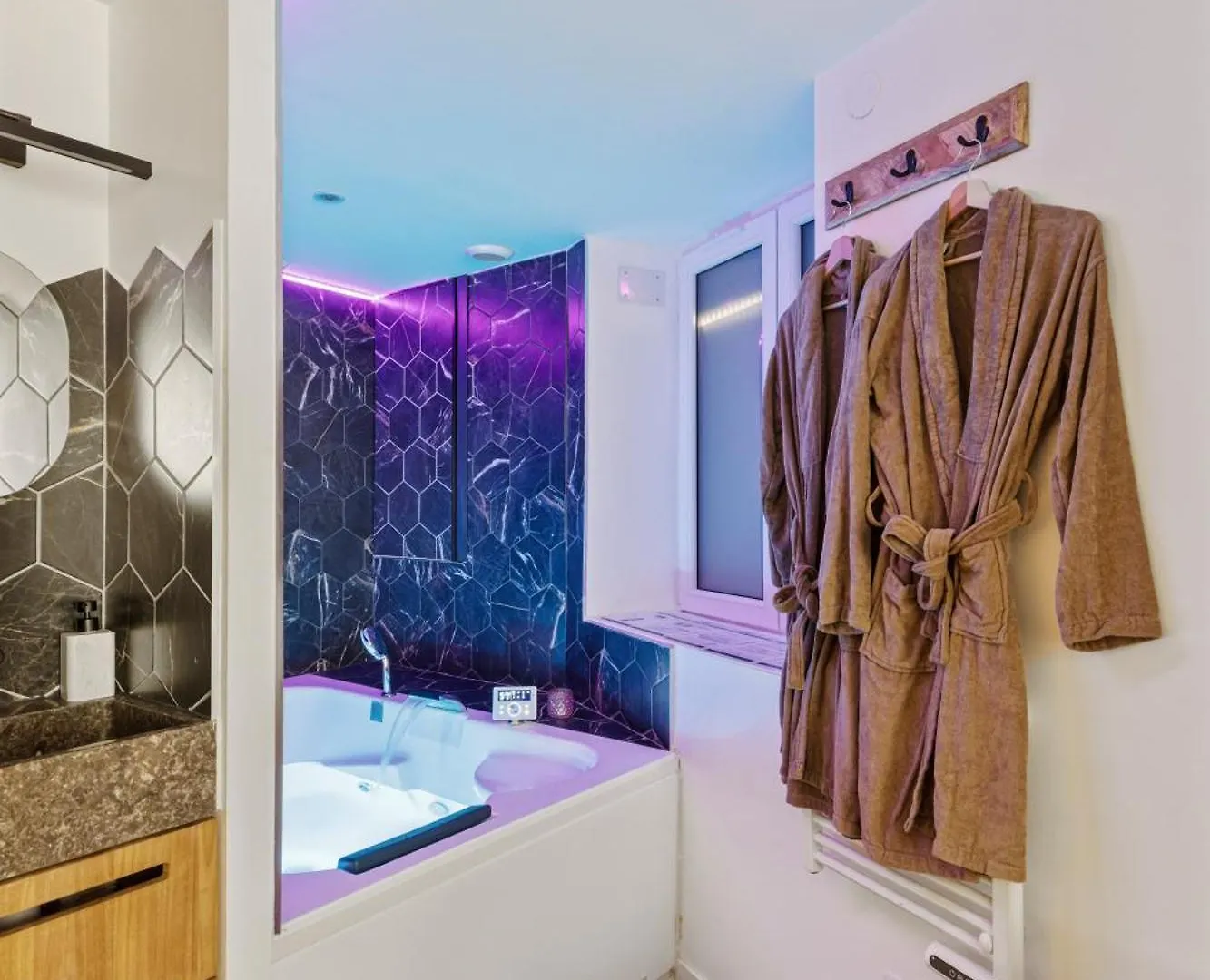 Love Room - Luxe Et Romance Bourg-en-Bresse Apartment