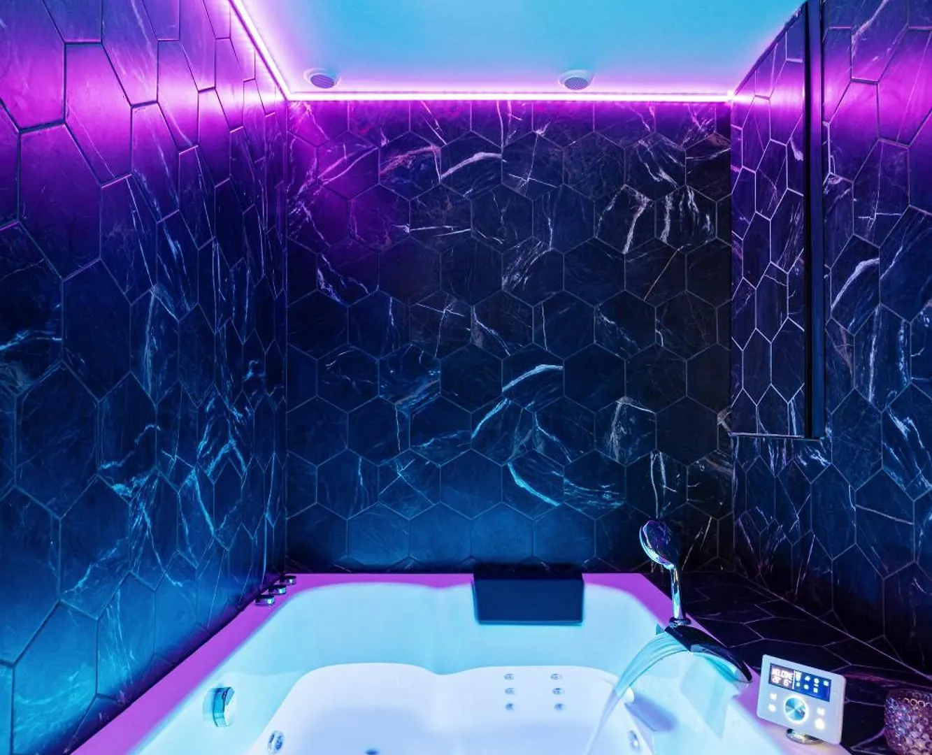 Love Room - Luxe Et Romance Bourg-en-Bresse Apartment